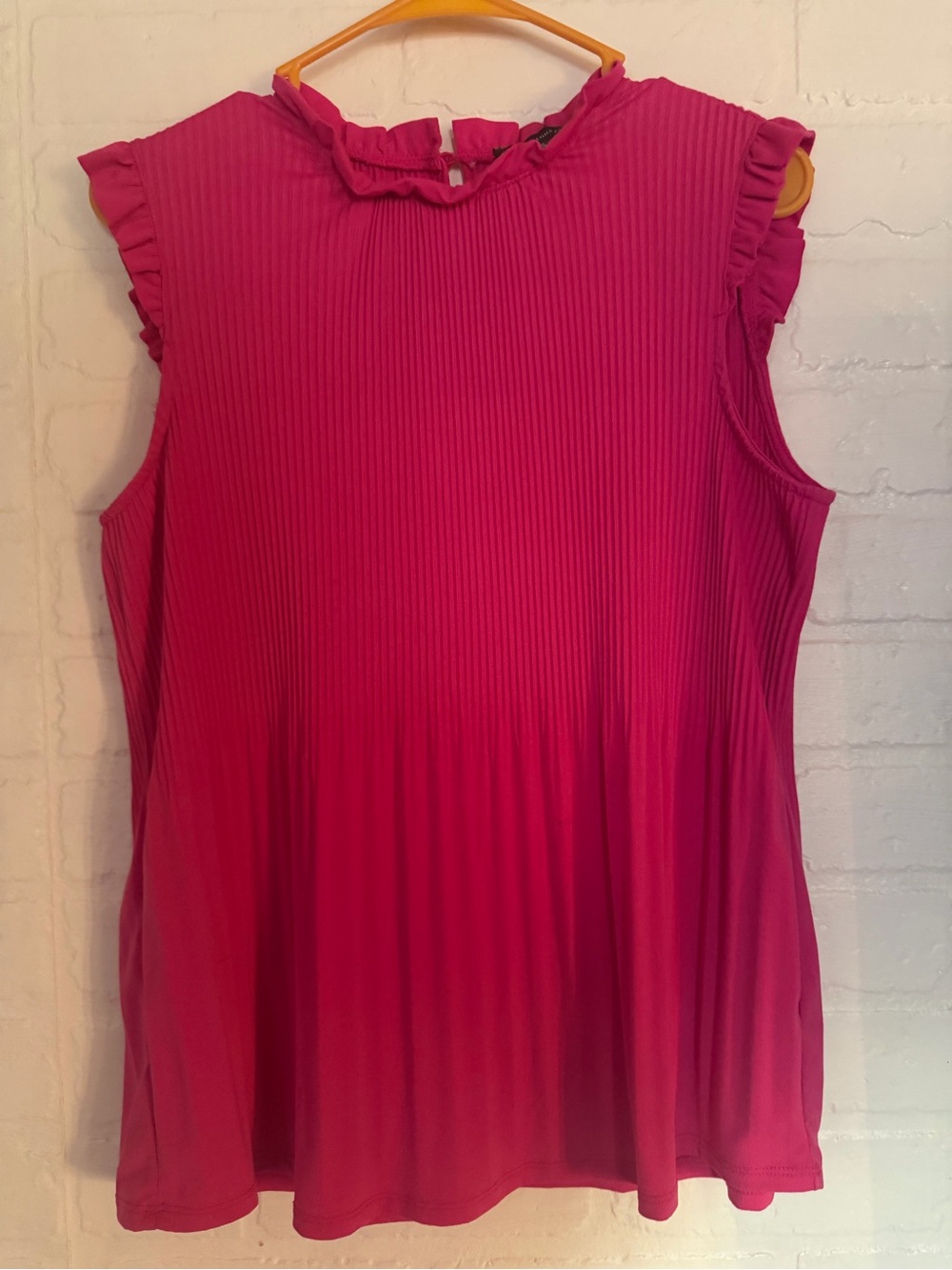 Adrianna Papell Fuchsia Ruffled Mock Neck Sleeveless Top